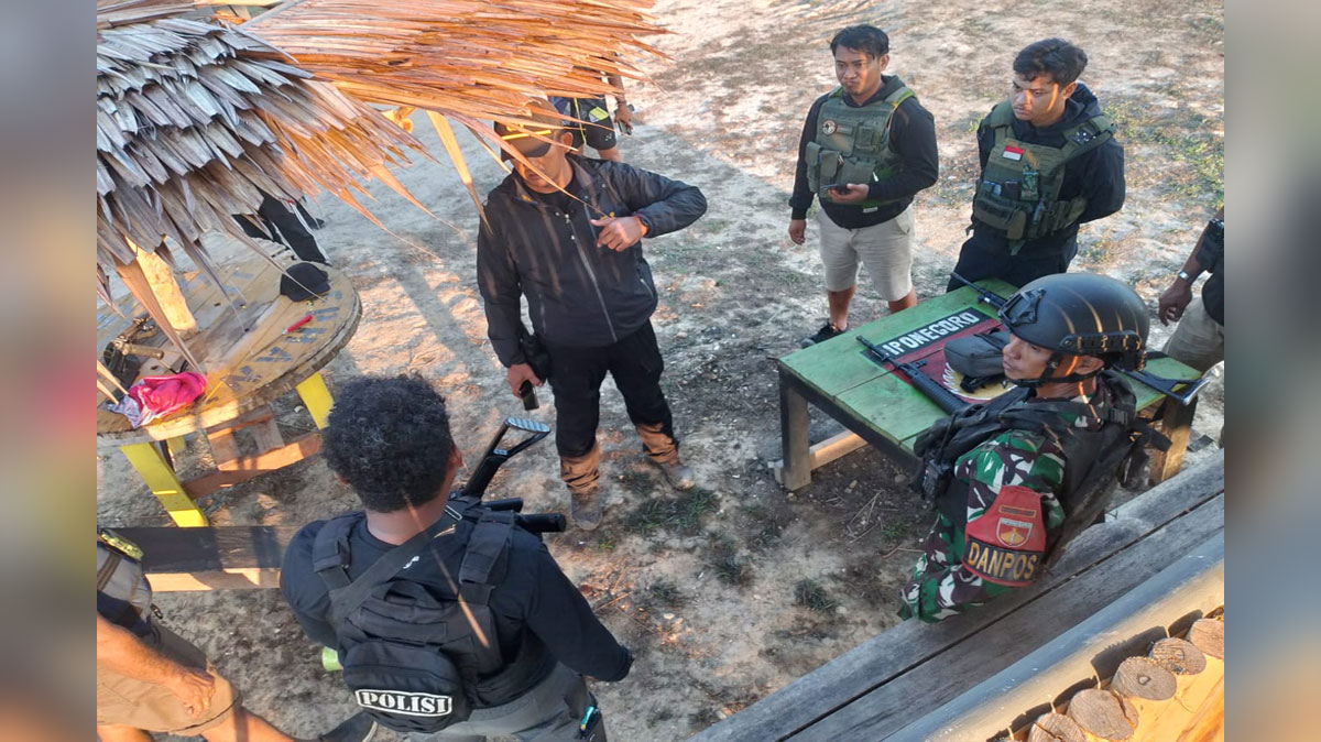 TNI-Polri Tangkap Staf Operasi KST di Bintuni